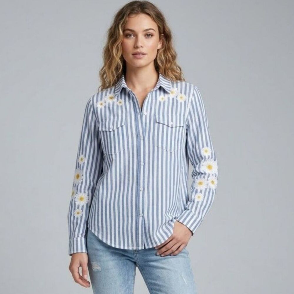 (J1) Driftwood Striped Blue & White Daisy Embroidered Button-Up Shirt, Sz XL